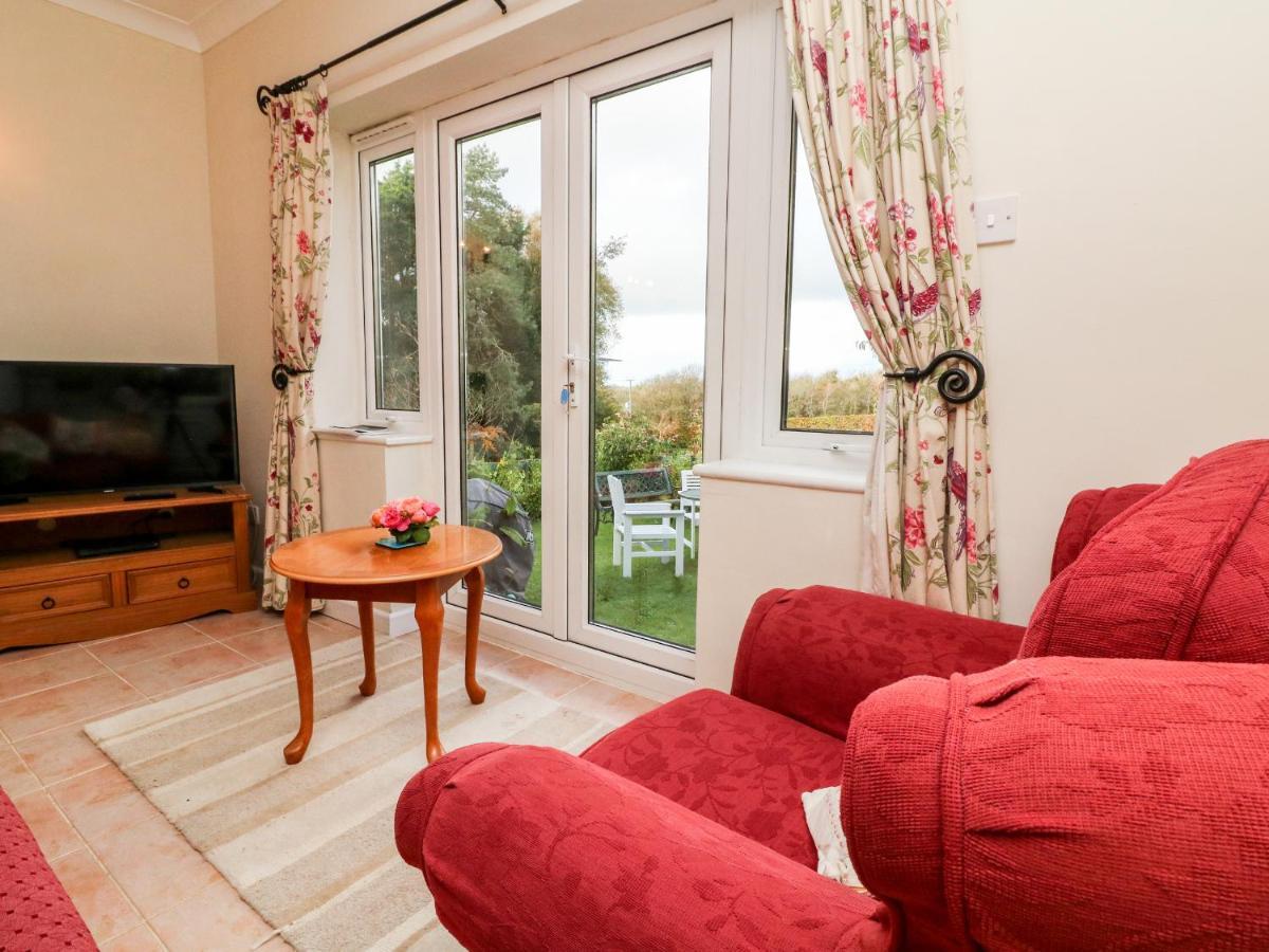 Claire'S Cottage Poughill  Bagian luar foto