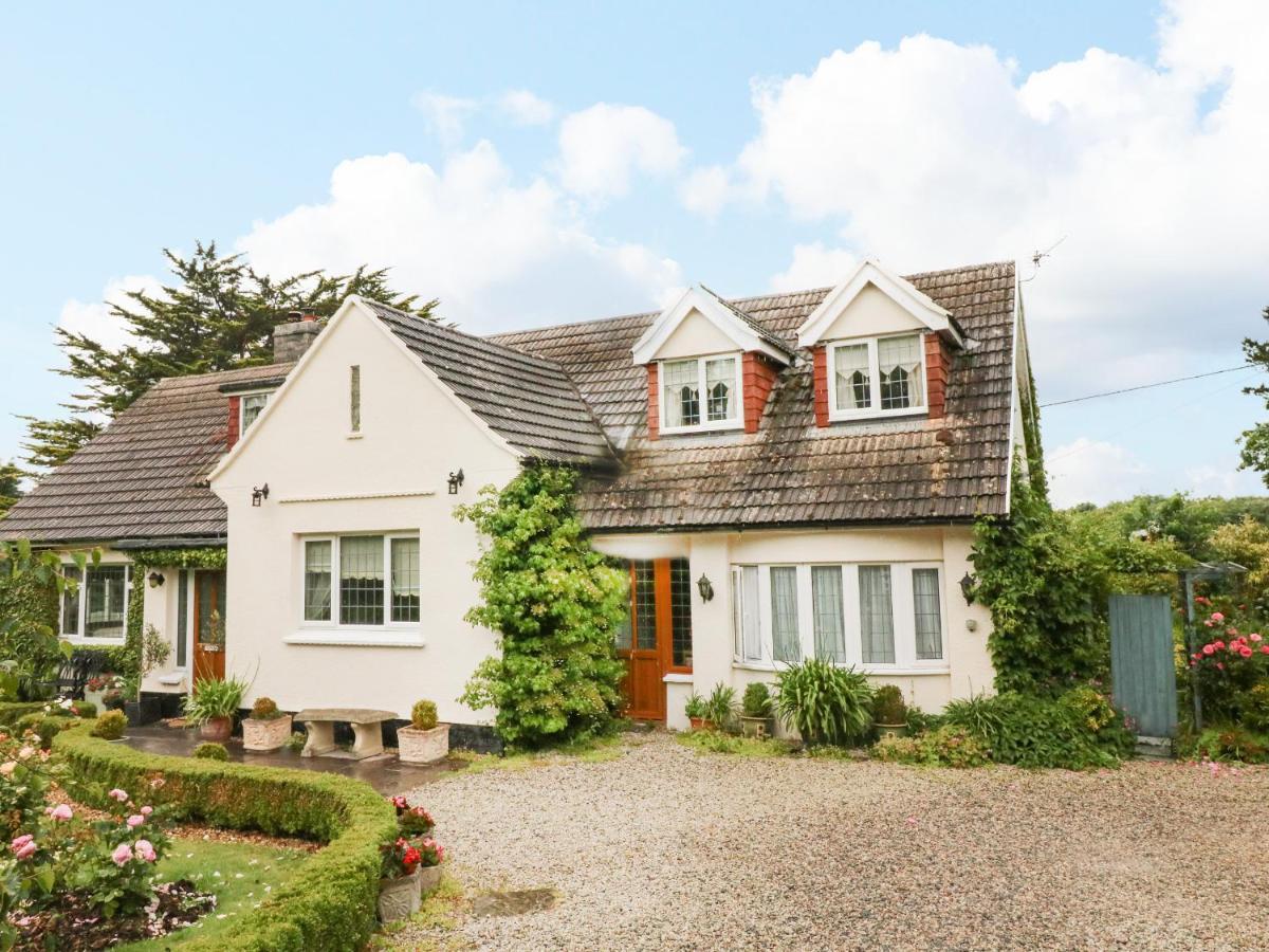 Claire'S Cottage Poughill  Bagian luar foto